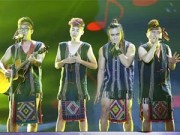 Ca nhạc - MTV - Dùng khăn Piêu làm khố, thí sinh X-Factor bị chỉ trích