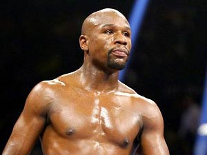 Thể thao - Mayweather chơi ngông ném tiền trong CLB thoát y