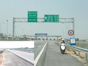 Tin tức trong ngày - Cần tăng cường an toàn tuyến cao tốc Nội Bài - Lào Cai