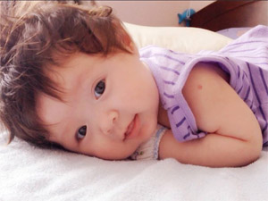 Bạn trẻ - Cuộc sống - Elly Trần khoe clip dễ thương của con gái