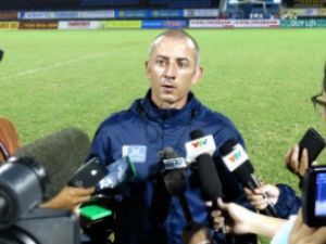 Bóng đá - HLV Guillaume: “Giáo viên cấp ba vẫn có thể dạy đại học”