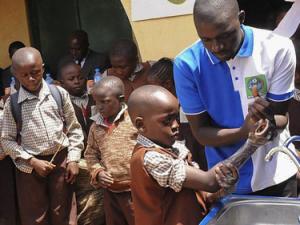 Tin tức trong ngày - Nigeria tuyên bố thoát khỏi đại dịch Ebola