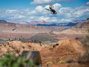 Thể thao - Xe đạp đổ đèo, thử thách lớn cho trái tim quả cảm