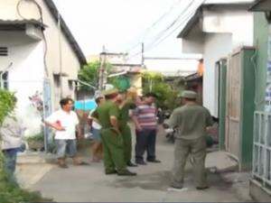 Video An ninh - "Ngáo đá" trút bỏ xiêm y đu mình lên dây điện