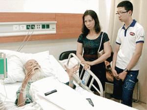 Giáo dục - du học - GS Văn Như Cương gặp quán quân "Chinh phục" trong bệnh viện