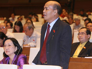 Tài chính - Bất động sản - "Lỗ hổng" để chủ đầu tư BĐS chiếm vốn "bỏ bom" khách hàng