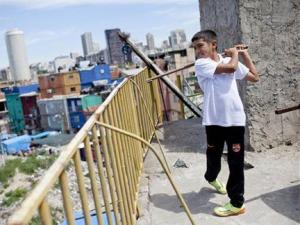 Thể thao - Từ khu ổ chuột, cậu bé thành thần đồng golf