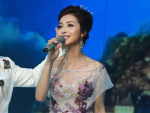 Jennifer Phạm bị chê hát dở tại Cặp đôi hoàn hảo