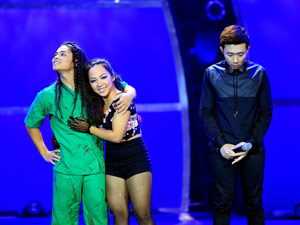 Ca nhạc - MTV - Trấn Thành "lặng người" trước cặp thí sinh bị loại