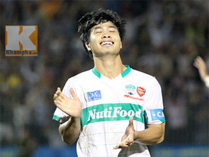 Bóng đá - Lập công lớn, Công Phượng vẫn bị chê đá chưa tốt