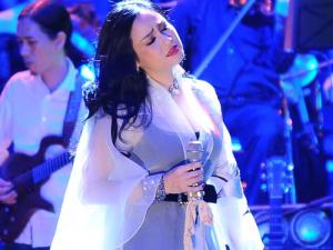 Ca nhạc - MTV - Thanh Lam "phiêu" hết mình trong đêm "Mùa lá đỏ"