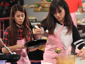 Phim - Ngọc Thảo, Sĩ Thanh trổ tài vào bếp