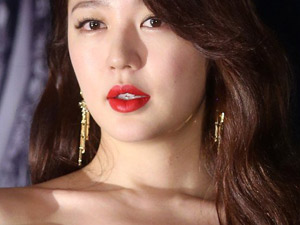 Ngôi sao điện ảnh - "Thái tử phi" Yoon Eun Hye “xù lông” trước fan