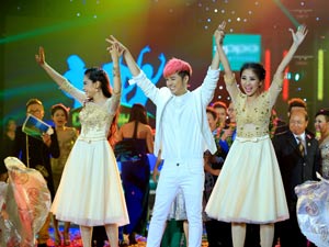 Ca nhạc - MTV - Thanh Duy Idol giành giải 300 triệu ở "Cùng nhau tỏa sáng"