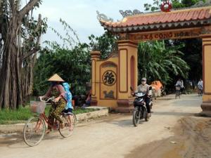 Tin tức trong ngày - Kỳ lạ làng con gái không mang họ cha