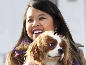 Tin tức trong ngày - Nữ y tá gốc Việt hội ngộ cún cưng sau khi khỏi Ebola