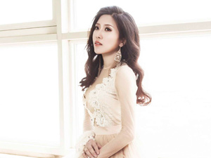 Ca nhạc - MTV - Trang Pháp kể chuyện showbiz trong MV vừa ra mắt