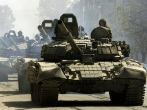 Ukraine tố 32 xe tăng từ Nga xâm nhập lãnh thổ