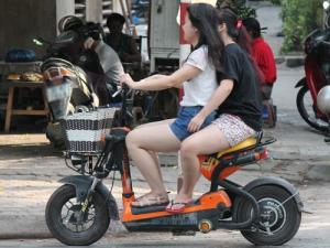 Tin tức trong ngày - Đăng ký xe máy điện không phải nộp phí trước bạ