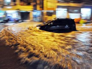 Tin tức trong ngày - Thời tiết chuyển xấu, TPHCM có thể bị ngập sâu