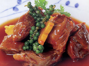 Ẩm thực - Cuối tuần ấm nồng với bò hầm tiêu xanh