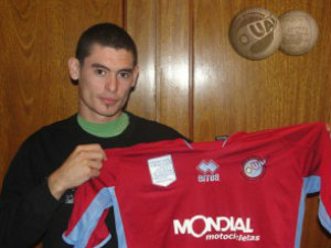 Bóng đá - Video: Thủ môn dùng chân cứu thua không tưởng