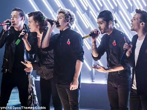 One Direction tái hợp trên sân khấu X-Factor