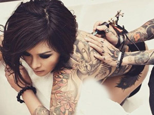 Làm đẹp - 4 kiều nữ xăm mình xinh đẹp nhất Hà thành