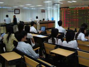 Tài chính - Bất động sản - Tiền đổ ra nhiều, nhà đầu tư lại bị bẫy