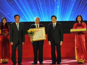 Tin tức trong ngày - Người thầy 95 tuổi được phong Nhà giáo Nhân dân