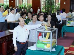 Tin tức trong ngày - Công bố kết quả lấy phiếu tín nhiệm 50 lãnh đạo cao cấp