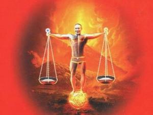 Tin tức trong ngày - Bìa sách luật có hình diễn viên Công Lý