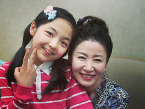 Phim - 10 lý do khán giả Việt yêu mến "bà mẹ quốc dân Hàn"