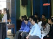 Video An ninh - Dàn cảnh “ôm ấp” để móc túi khách nước ngoài