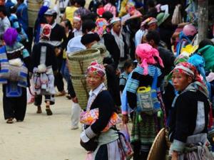 Du lịch - Đặc sắc chợ phiên vùng cao Mường Hum