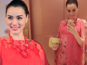 Phim - Trang Nhung "bế bụng bầu" lên thảm đỏ