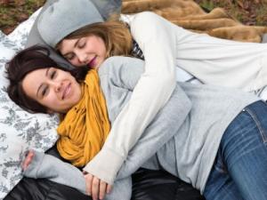 Phi thường - kỳ quặc - "Ăn nên làm ra" nhờ dịch vụ ôm ấp người lạ