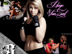 Thể thao - Nữ võ sĩ trẻ nhất làng UFC có trận thắng ngỡ ngàng