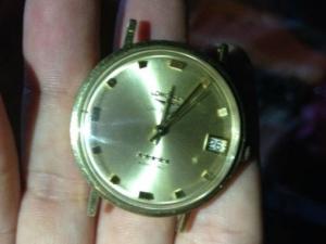 Thị trường - Tiêu dùng - Hà Nội: Đồ cũ giá "khủng" rải bán vỉa hè