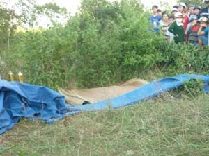 Pháp luật - Bắt nghi can giết người phụ nữ trong nghĩa địa