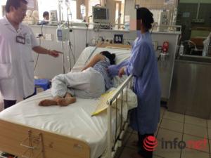 Sức khỏe đời sống - Đang ngủ, rắn cạp nia bò vào giường cắn