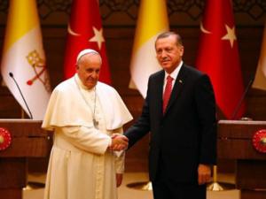 Tin tức trong ngày - Giáo hoàng Francis lên án sự man rợ của IS