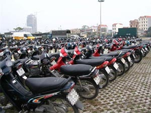 Pháp luật - Khởi tố kẻ tiêu thụ gần 100 xe gian