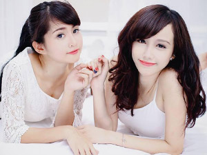 Bạn trẻ - Cuộc sống - Bộ ảnh "song sinh" ấn tượng của hot girl Ngoại thương