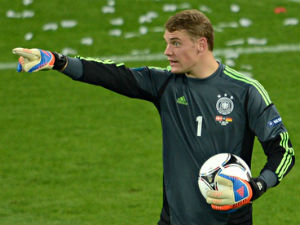 Bóng đá - "Neuer khó tranh QBV với Ronaldo, Messi"