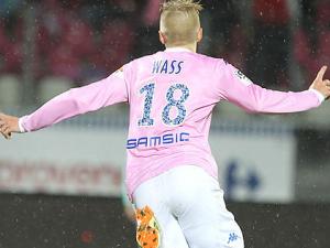 Bóng đá - Cú sút phạt trái phá ở cự ly 30m đẹp nhất V15 Ligue 1