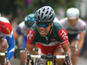 Thể thao - Chặng 5 cuộc đua xe đạp Xuyên Việt: Đỗ Tuấn Anh về nhất