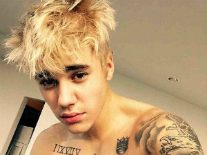 Ca nhạc - MTV - Justin Bieber tóc vàng hoe khoe diện mạo mới