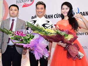 Phim - "Hiệp sĩ mù" nhận giải Phim được yêu thích nhất