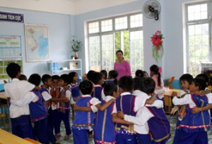 Giáo dục - du học - Tây Nguyên:  Hơn 200 trường học  dạy và học song ngữ